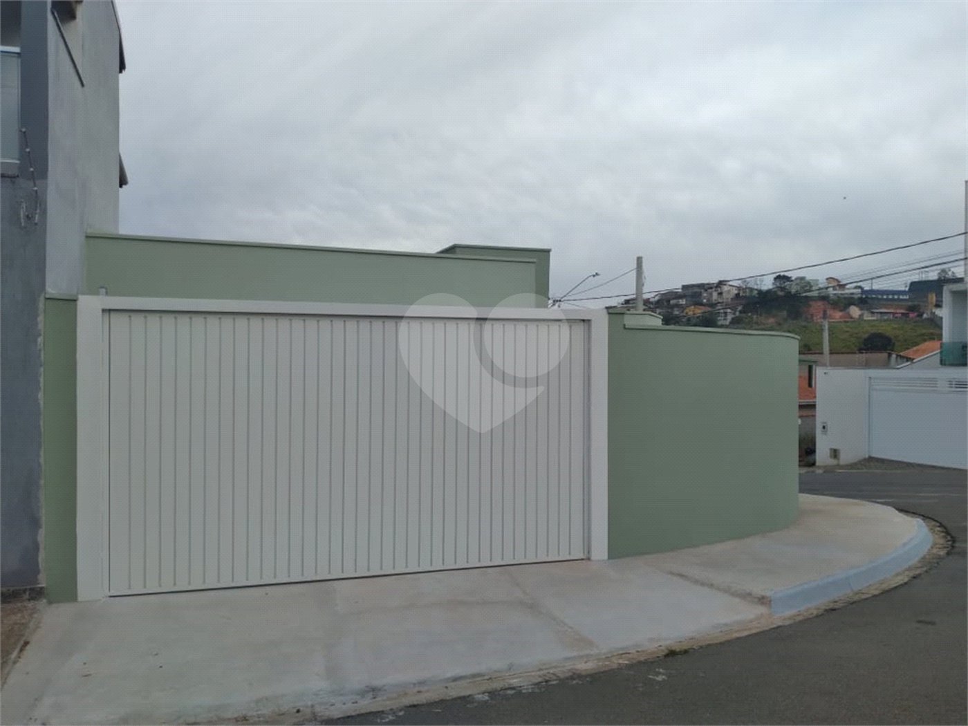 Casa Térrea à venda com 3 quartos, sendo 1 suíte, em Loteamento Residencial Central Park II, Itatiba, SP