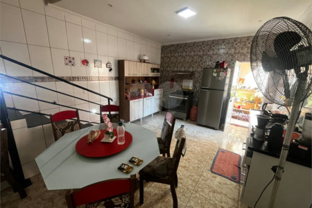 Casa à venda com 3 quartos, sendo 1 suíte,  em Vila Barth, Itapetininga, SP