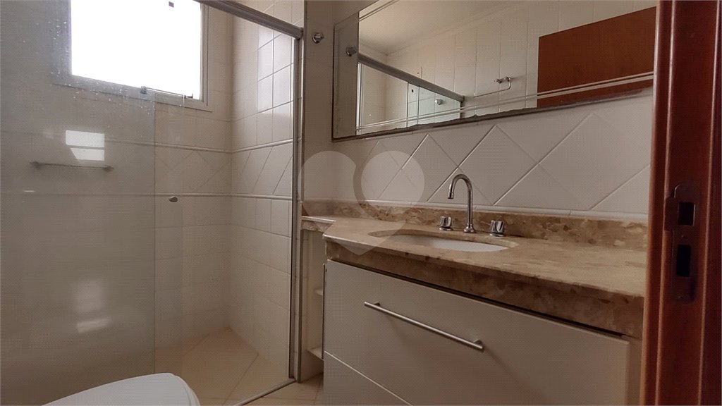 Apartamento à venda com 3 quartos, sendo 1 suíte, no Centro, Araraquara, SP