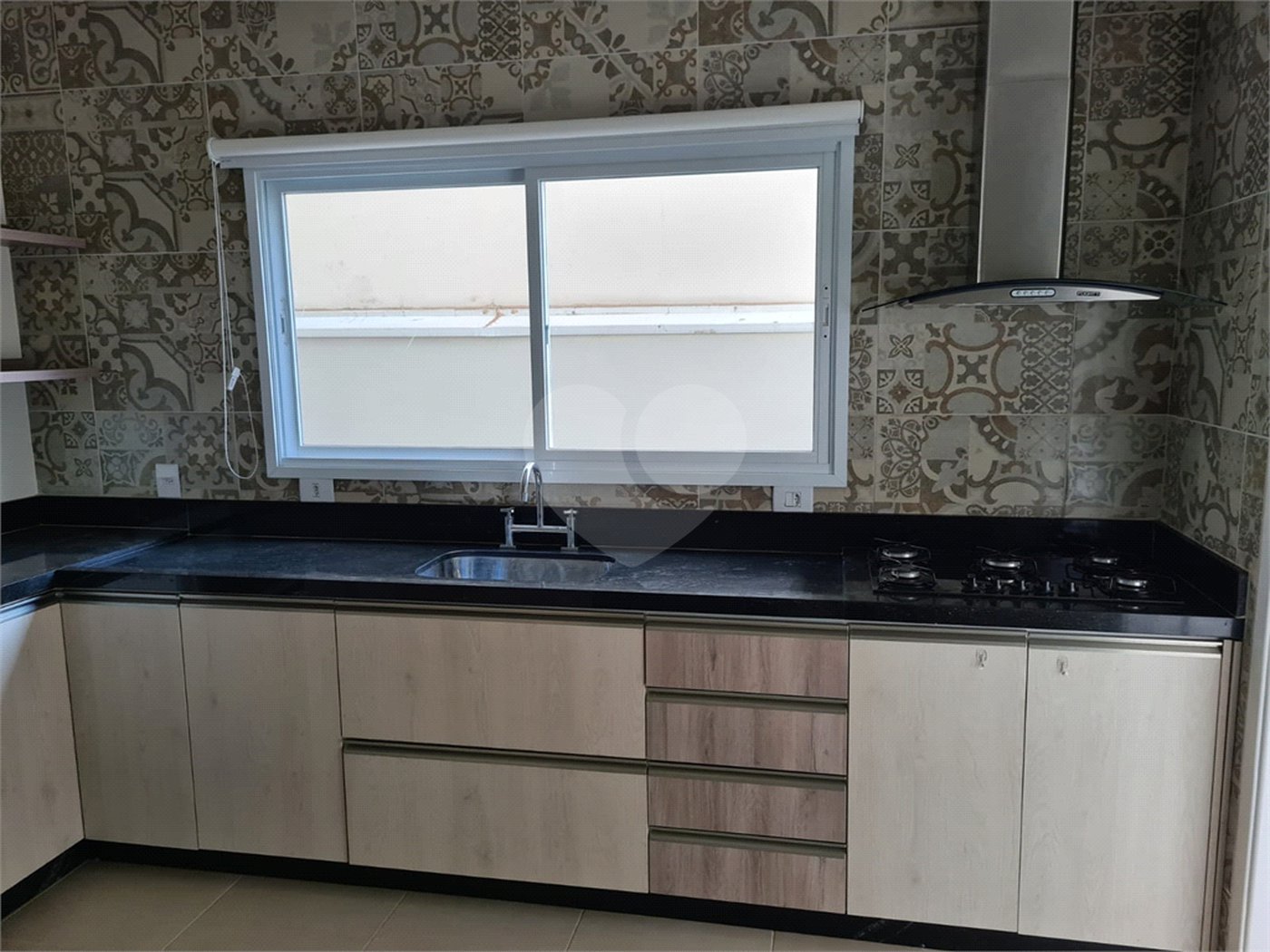 Casa à venda com 3 suítes no condomínio Reserva da Mata, Vinhedo - SP