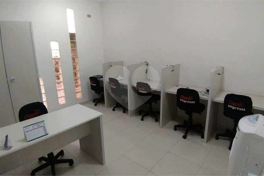 Prédio à venda com 3 quartos em Santana, São Paulo, SP