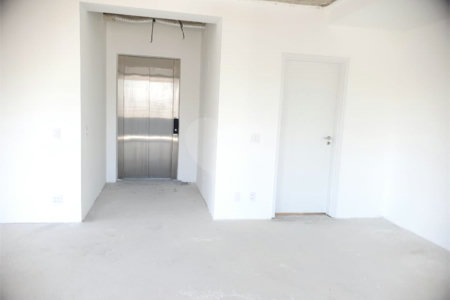 Apartamento à venda com 3 suítes em Cerqueira César, São Paulo, SP