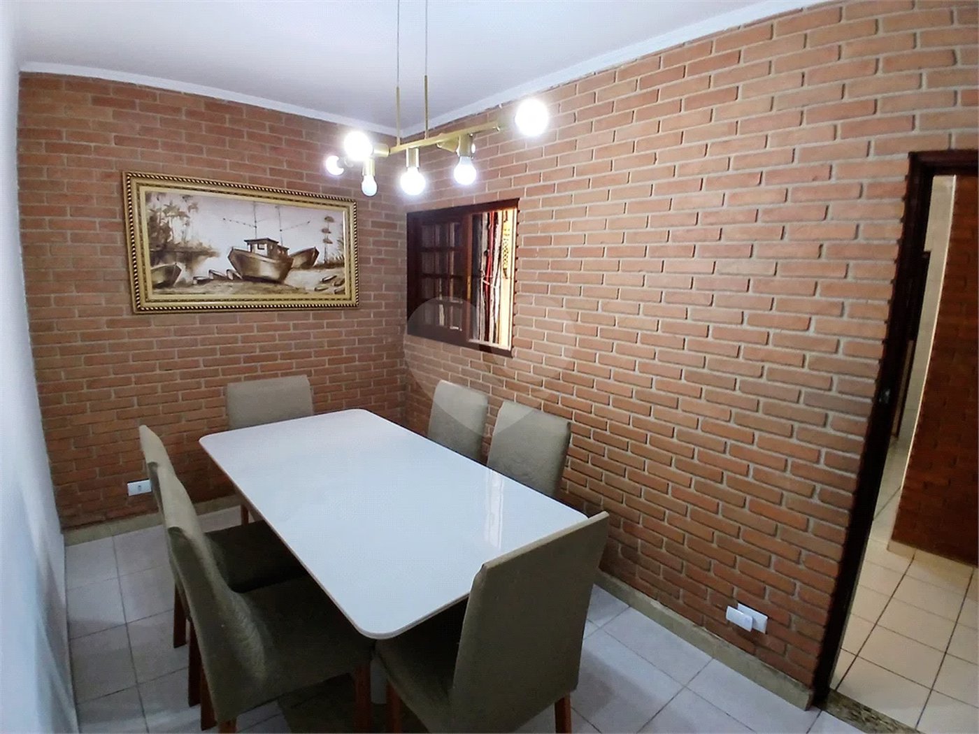 Sobrado à venda com 3 quartos, sendo 1 suíte,  em Tremembé, São Paulo, SP