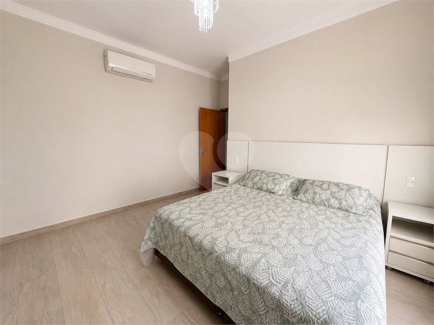 Casa à venda com 3 quartos, sendo 1 suíte, no condomínio Vila Rica, Indaiatuba - SP
