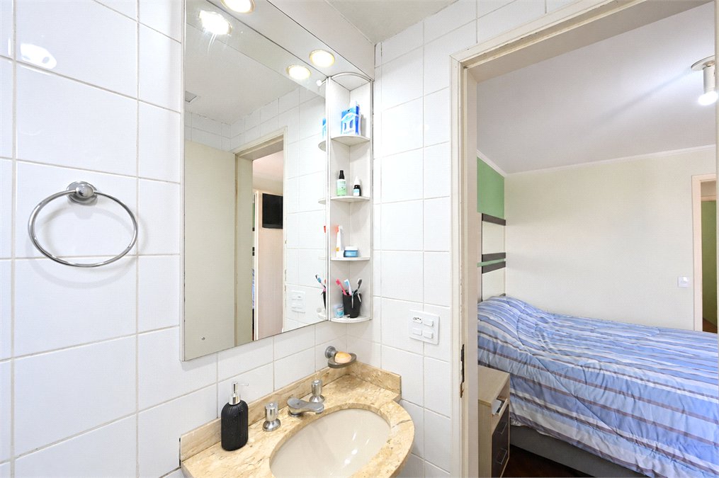Apartamento à venda com 3 quartos, sendo 1 suíte,  em Chácara Inglesa, São Paulo, SP
