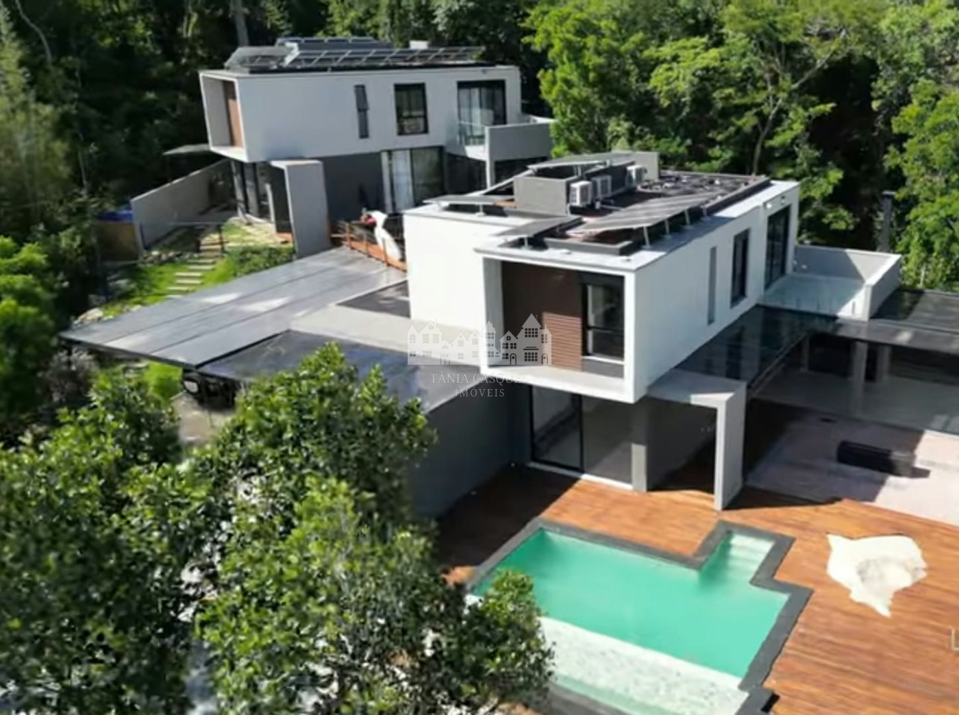 Casa à venda com 3 suítes no condomínio Lá Reserva Atibaia, Atibaia - SP