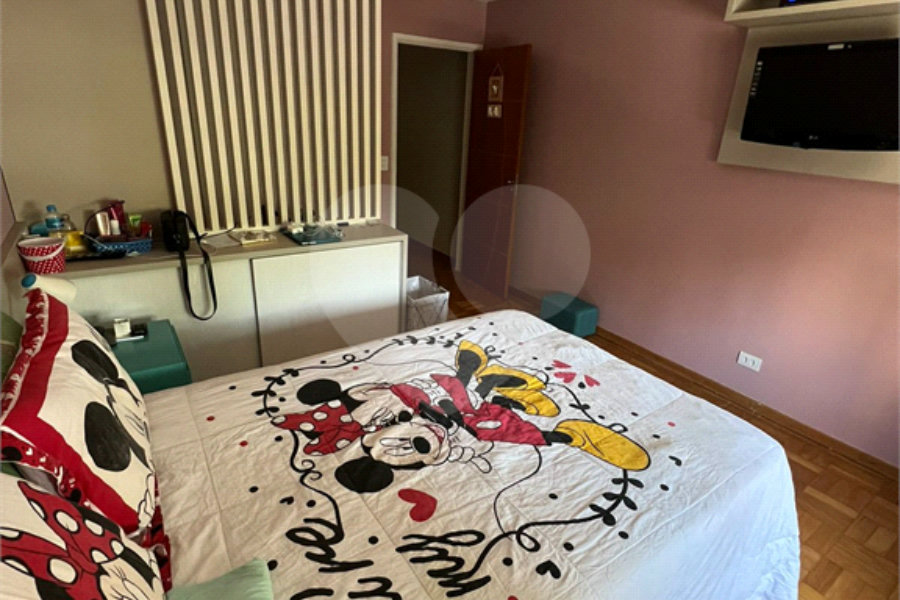 Sobrado à venda com 3 quartos, sendo 1 suíte,  em Vila Mascote, São Paulo, SP