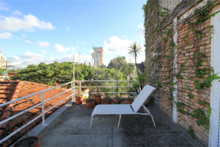 Casa à venda ou para alugar com 5 quartos, sendo 3 suítes, em Vila Madalena, São Paulo, SP