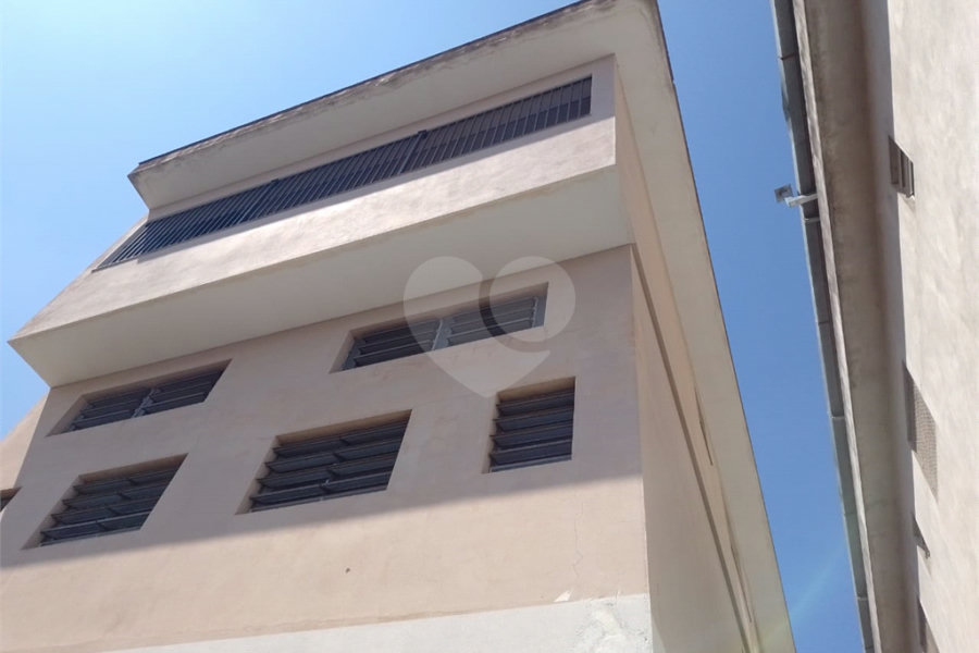 Sobrado à venda com 2 quartos, sendo 1 suíte, em Vila Nova Cachoeirinha, São Paulo, SP