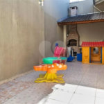 Casa à venda com 3 quartos, sendo 1 suíte,  no condomínio Rafaela I, São Paulo - SP