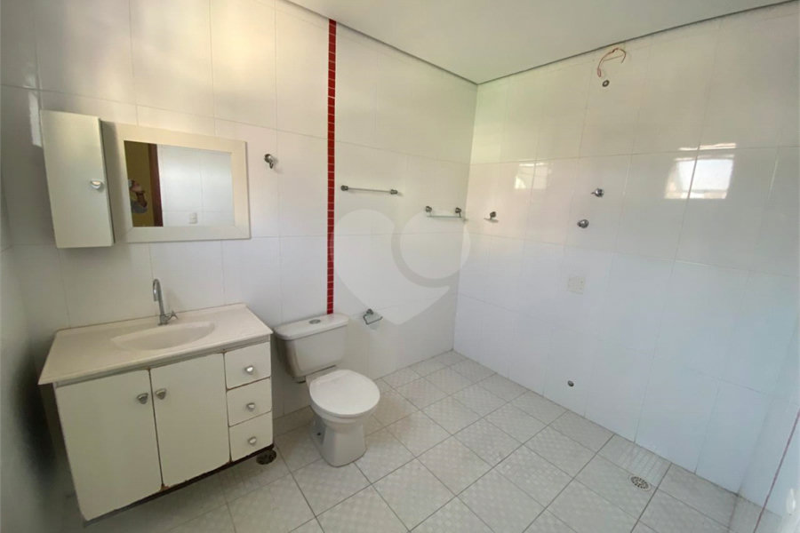Casa à venda com 3 quartos, sendo 1 suíte, em Santana, São Paulo, SP