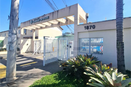 Casa à venda com 2 quartos, sendo 1 suíte, no condomínio Clube Caminho do Park, Rio de Janeiro - RJ