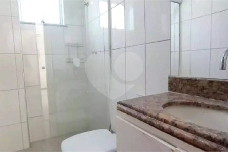 Cobertura à venda com 4 quartos, sendo 2 suítes,  em Algodoal, Cabo Frio, RJ