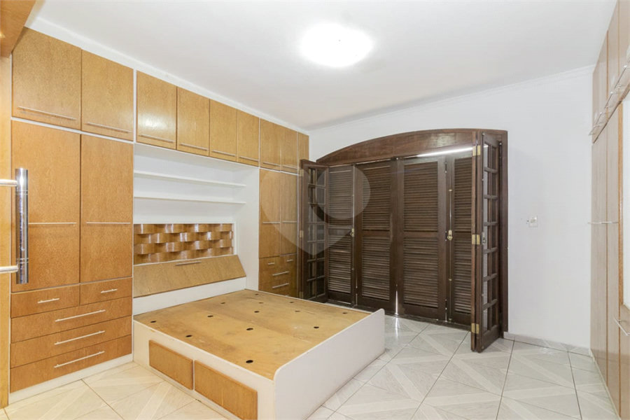 Sobrado à venda com 3 quartos, sendo 1 suíte, em Tremembé, São Paulo, SP