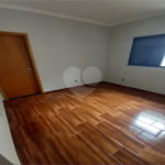 Casa à venda com 3 quartos, sendo 1 suíte, no condomínio Horto Florestal Iii, Sorocaba - SP