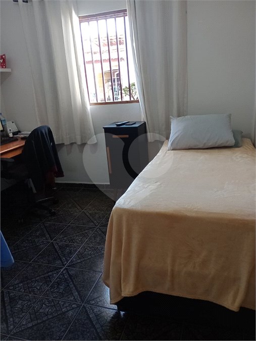 Sobrado à venda com 3 quartos, sendo 1 suíte,  em Jardim Guairaca, São Paulo, SP