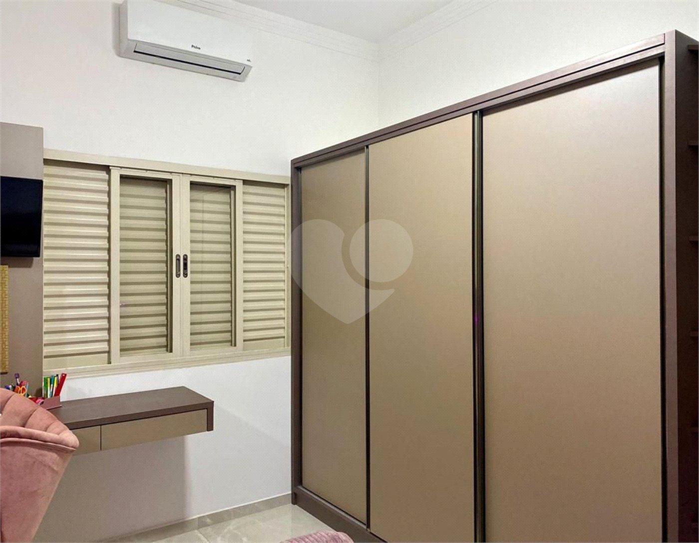 Casa à venda com 3 quartos, sendo 1 suíte, em Vila Miranda, Sumaré, SP