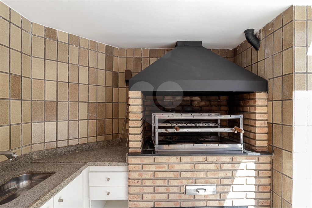Apartamento à venda com 3 suítes em Aclimação, São Paulo, SP
