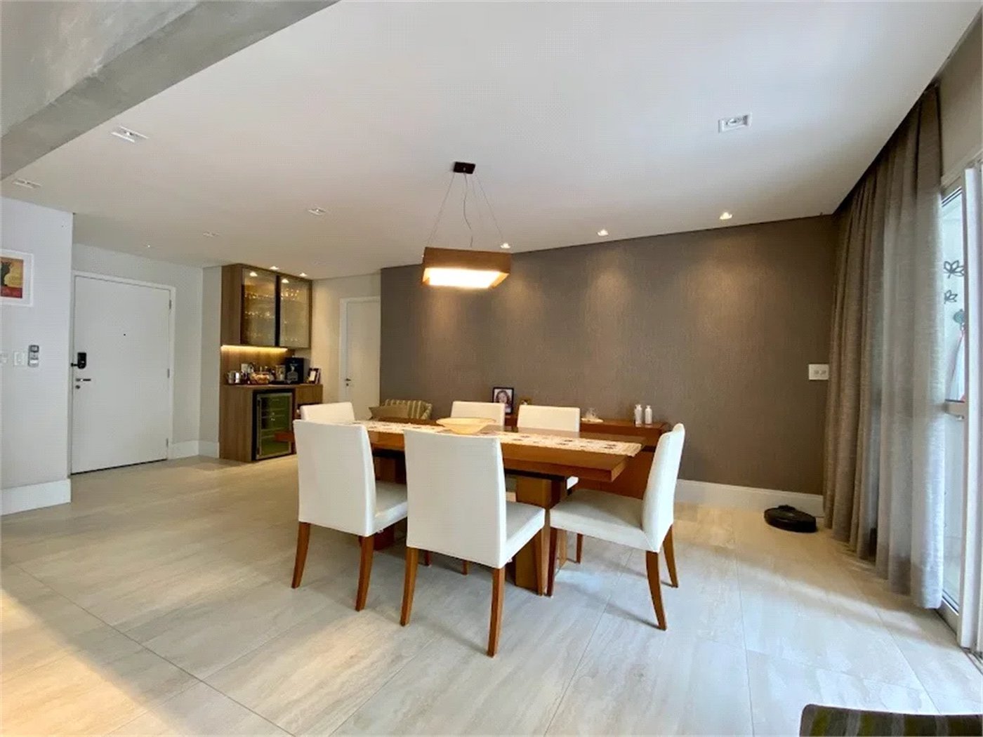 Apartamento à venda com 3 suítes em Vila Suzana, São Paulo, SP