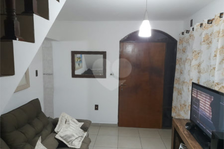 Casa à venda com 4 quartos, sendo 1 suíte, em Mogi Moderno, Mogi das Cruzes, SP