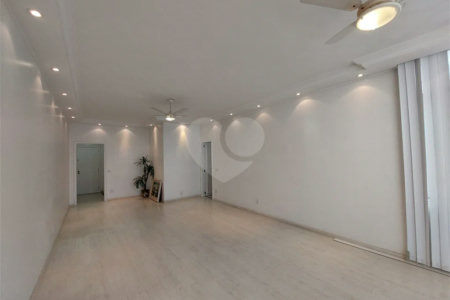 Apartamento à venda com 3 quartos, sendo 1 suíte, em Tijuca, Rio de Janeiro, RJ
