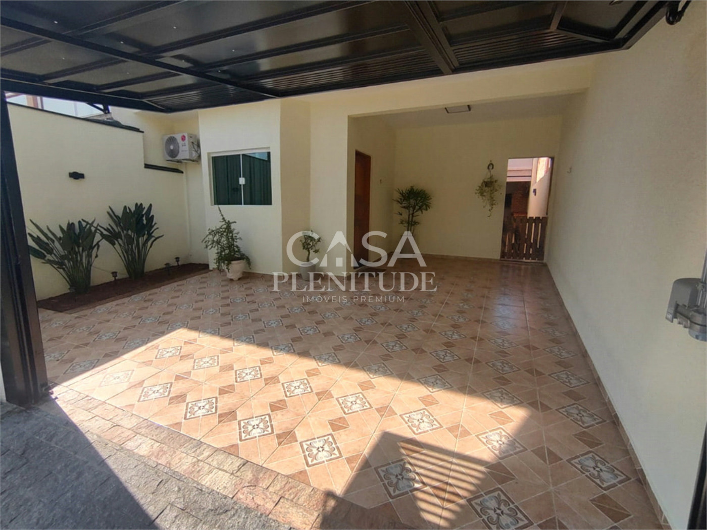 Casa à venda com 2 quartos, sendo 1 suíte, em Jardim Wanel Ville IV, Sorocaba, SP