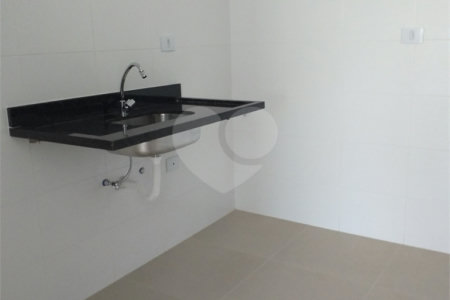 Casa à venda com 2 suítes no condomínio martinha, São Paulo - SP