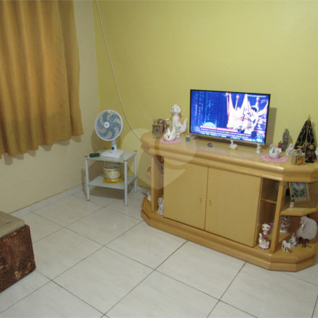 Sobrado à venda com 1 quarto, sendo 2 suítes, em Jardim das Oliveiras, São Paulo, SP