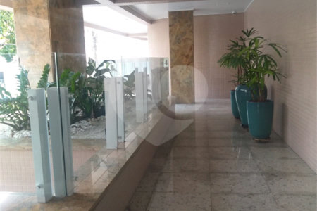 Apartamento à venda com 2 suítes em Guilhermina, Praia Grande, SP