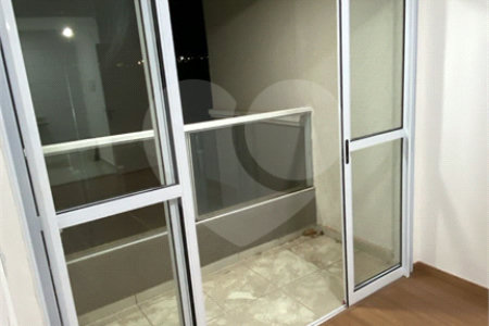 Apartamento à venda com 2 quartos, sendo 1 suíte,  em Jardim dos Manacás, Araraquara, SP