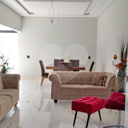 Casa à venda com 4 quartos, sendo 2 suítes, no condomínio Horto Florestal Iii, Sorocaba - SP