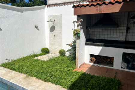 Casa à venda com 4 quartos, sendo 3 suítes, em Chácara Monte Alegre, São Paulo, SP