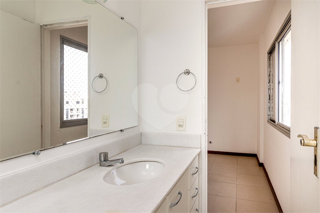 Cobertura à venda com 3 quartos, sendo 2 suítes, em Indianópolis, São Paulo, SP