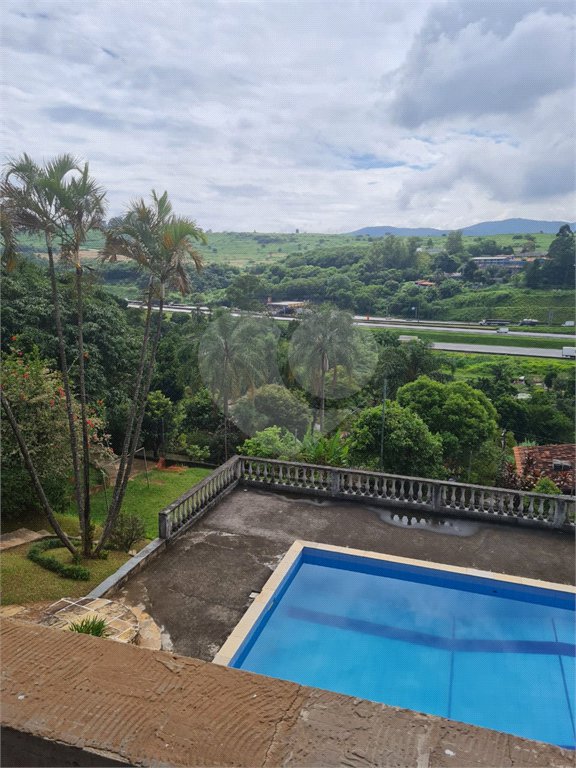 Chácara à venda com 4 quartos, sendo 2 suítes, em Jaraguá, São Paulo, SP