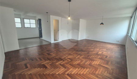 Apartamento à venda com 4 quartos, sendo 1 suíte,  em Itaim Bibi, São Paulo, SP