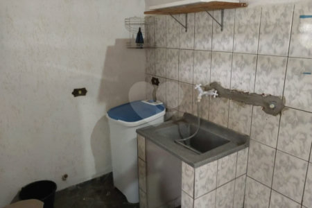 Sobrado à venda com 212 m², 2 quartos (suítes), 3 banheiros e 2 vagas de garagem, em São Caetano do Sul