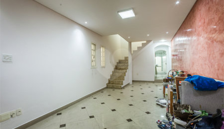 Casa à venda com 3 quartos, sendo 2 suítes,  em Jardim Santa Cecília, Guarulhos, SP