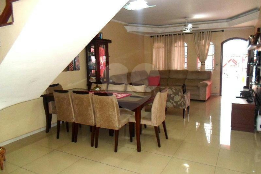 Sobrado à venda com 3 suítes em Vila Galvão, Guarulhos, SP