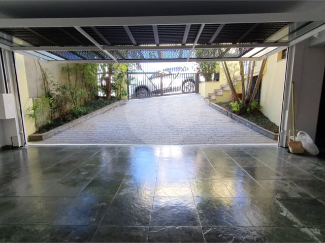 Sobrado à venda com 3 quartos, sendo 1 suíte,  em Horto Florestal, São Paulo, SP