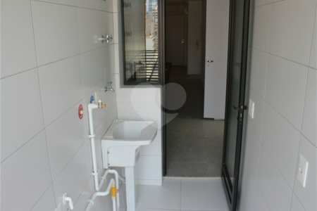 Apartamento à venda com 3 suítes em Pinheiros, São Paulo, SP