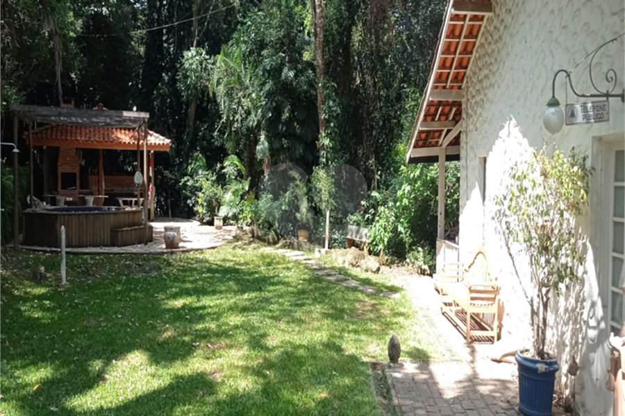 Casa Térrea à venda com 3 quartos, sendo 1 suíte, em Serra da Cantareira, Mairiporã, SP