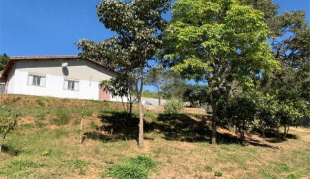 Casa à venda com 3 quartos, sendo 1 suíte,  em Olho D'água, Mairiporã, SP