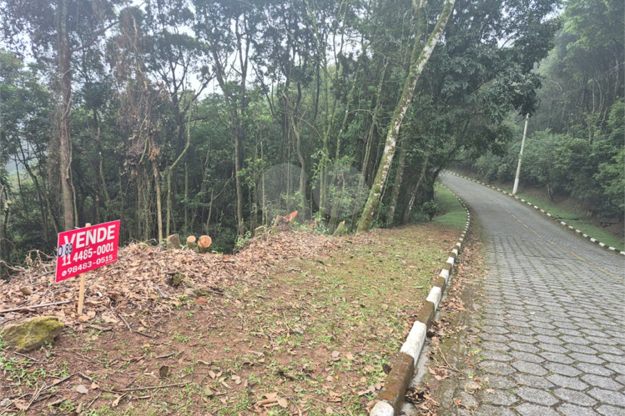 Terreno à venda no condomínio Parque Imperial da Cantareira, Mairiporã - SP