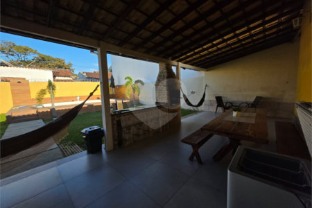 Casa à venda com 2 quartos em Caminho de Búzios, Cabo Frio, RJ