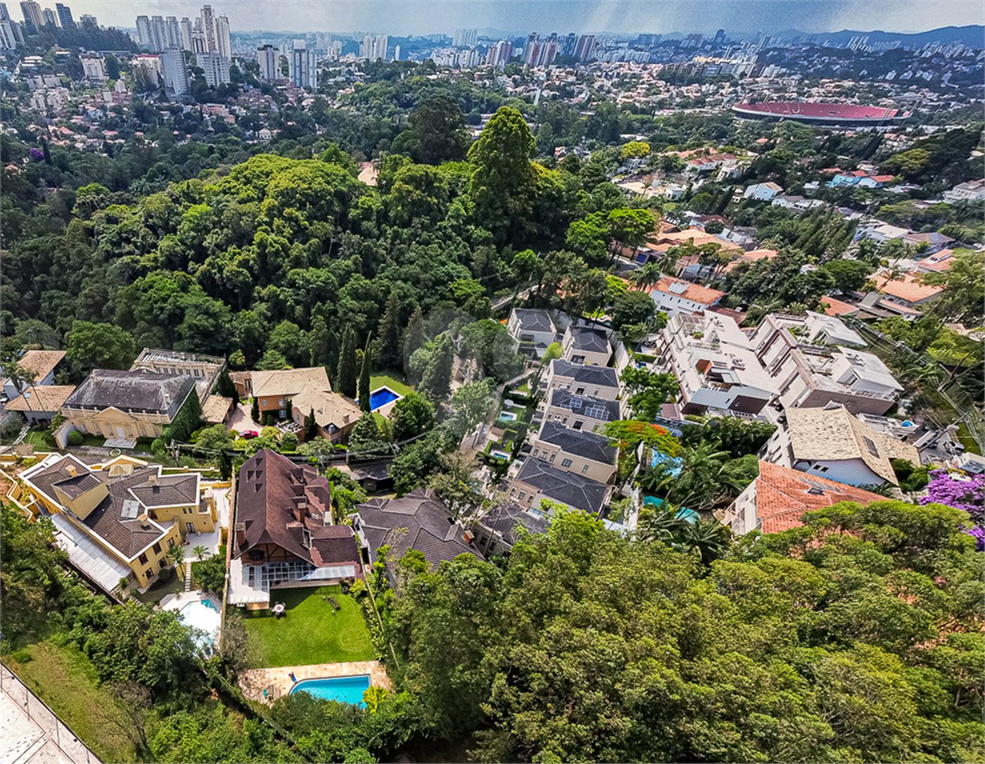 Casa à venda com 5 suítes em Jardim Morumbi, São Paulo, SP