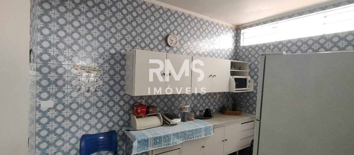 Casa à venda com 4 quartos, sendo 2 suítes,  no Centro, Itu, SP