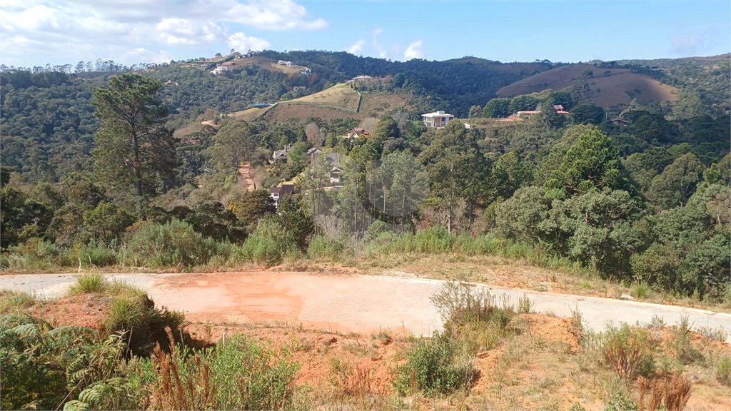 Terreno à venda no condomínio Basel Bourg, Campos do Jordão - SP
