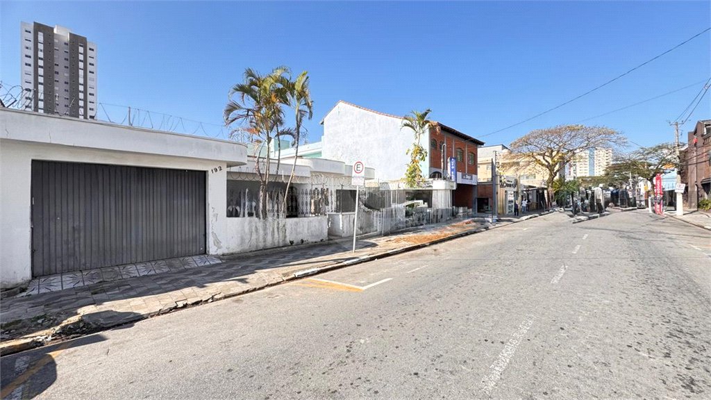 Casa para alugar com 5 quartos, sendo 2 suítes, no Centro, Suzano, SP