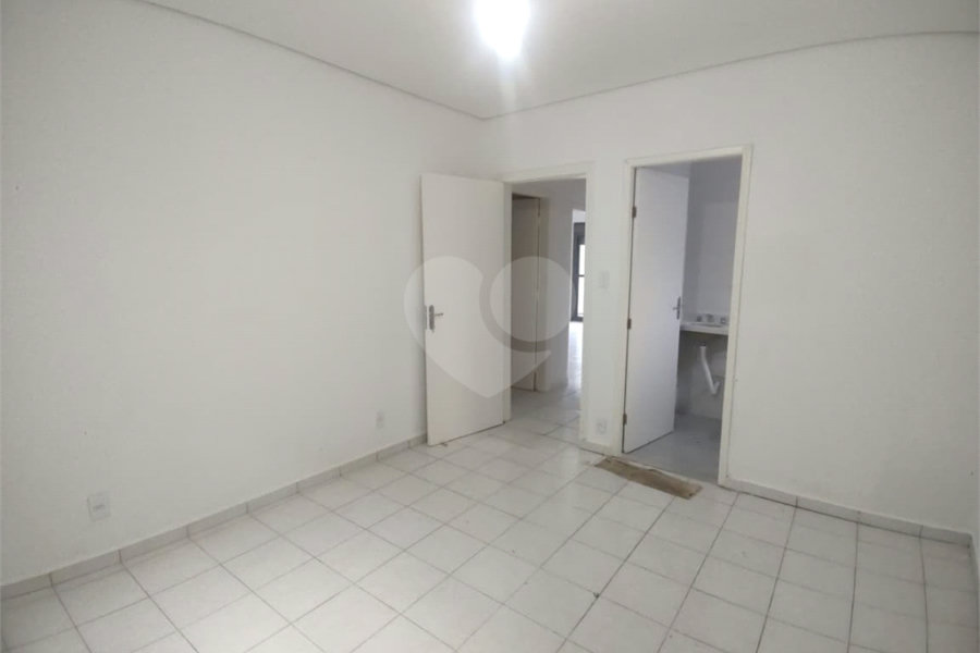 Sobrado à venda com 3 quartos, sendo 1 suíte,  em Tremembé, São Paulo, SP