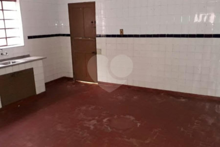 Sobrado à venda com 3 quartos, sendo 1 suíte, em Vila Gustavo, São Paulo, SP